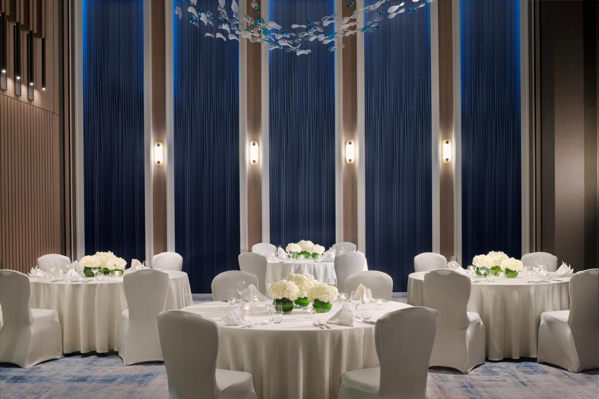 Moevenpick Tahlia Hotel 5*