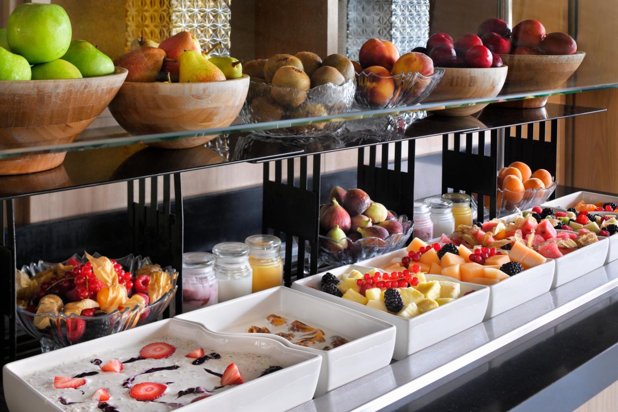 Moevenpick Tahlia Hotel